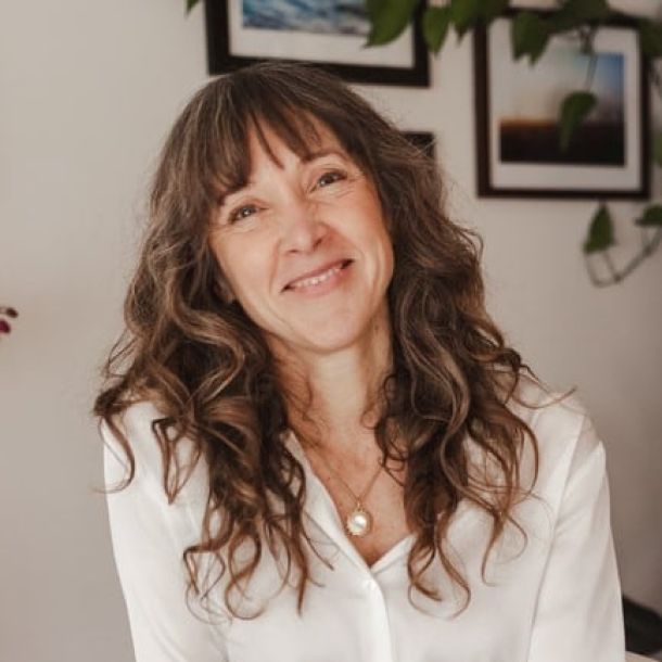 Sarah Knight